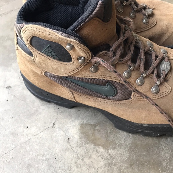 nike work boots mens